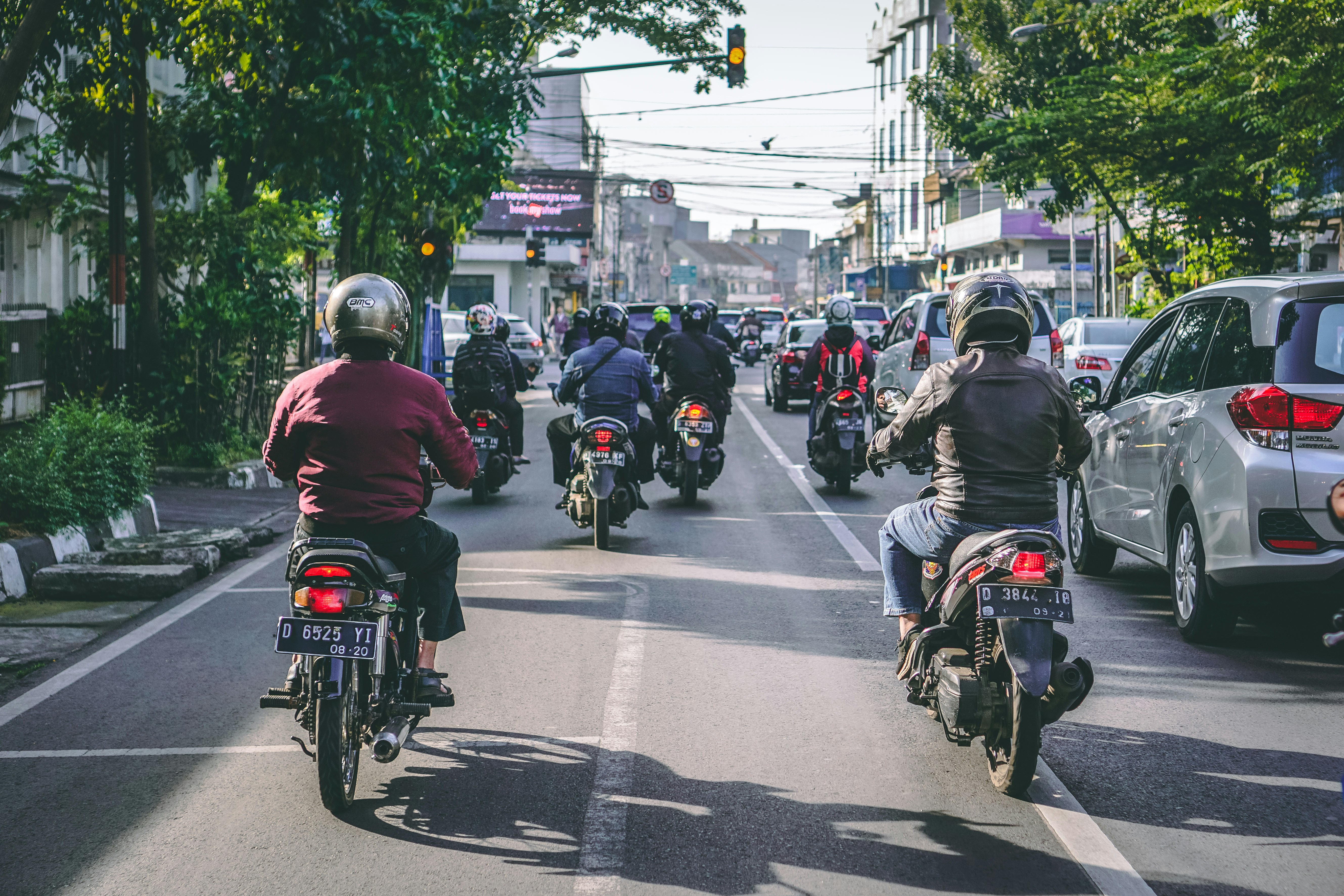 Indonesia City Life (Photo by Fikri Rasyid on Unsplash)
